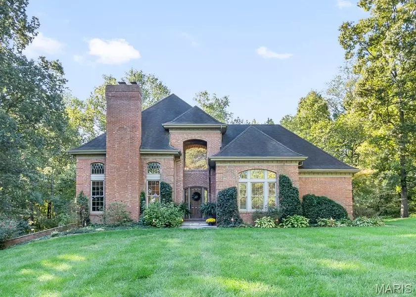 1198 Wolf LN, Cape Girardeau, MO 63701