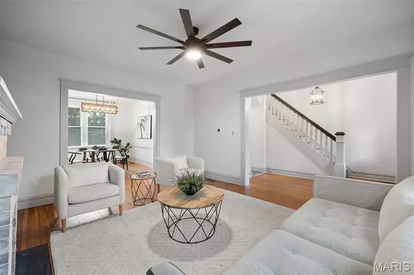 St Louis, MO 63117,7022 Ethel AVE