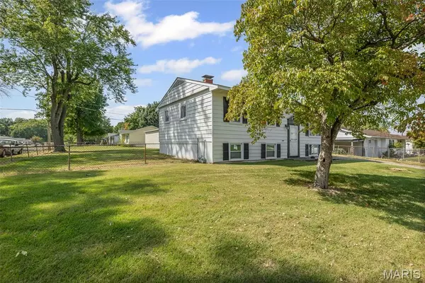 Bethalto, IL 62010,600 Hillside DR