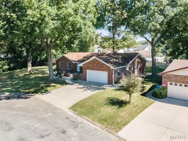 6 Michael CT, Bethalto, IL 62010