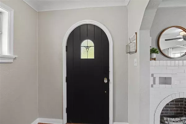 St Louis, MO 63123,9332 Althea AVE