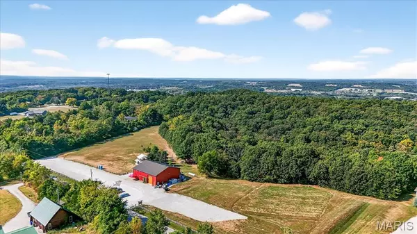 1029 Thiebes RD, Labadie, MO 63055