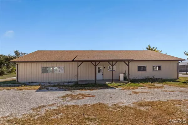 200 Adams ST, Jerseyville, IL 62052