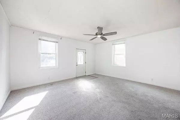 Freeburg, IL 62243,3 N Richland ST