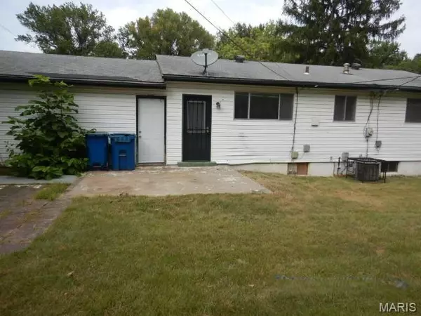 St Louis, MO 63136,1918 Hudson RD