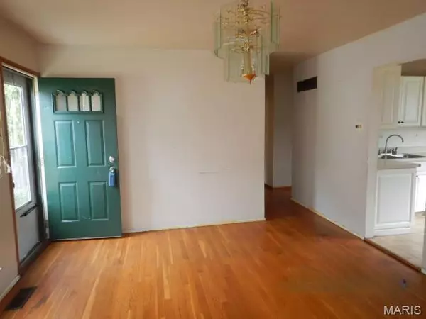 St Louis, MO 63136,1918 Hudson RD