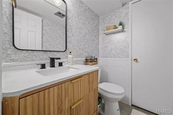 St Louis, MO 63125,1918 Union RD