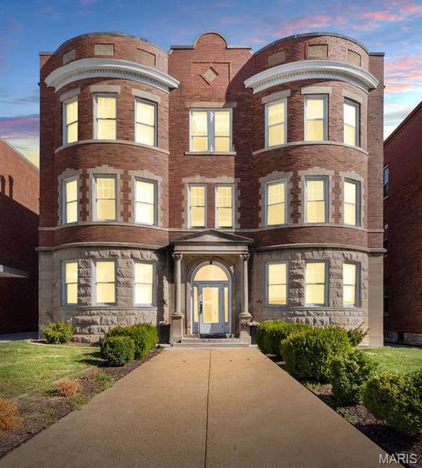 4319 Lindell BLVD #A, St Louis, MO 63108