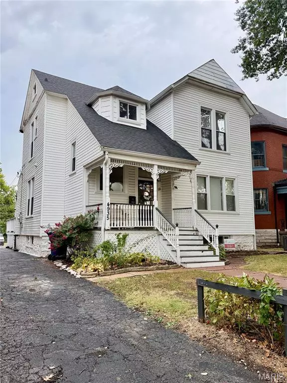 4935 Reber PL, St Louis, MO 63139