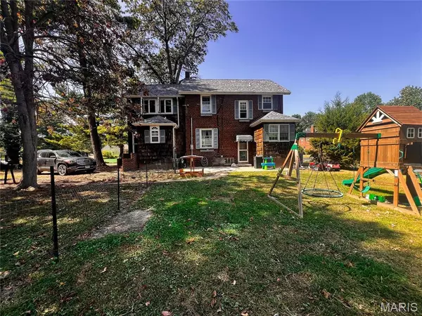 Salem, IL 62881,620 N College ST