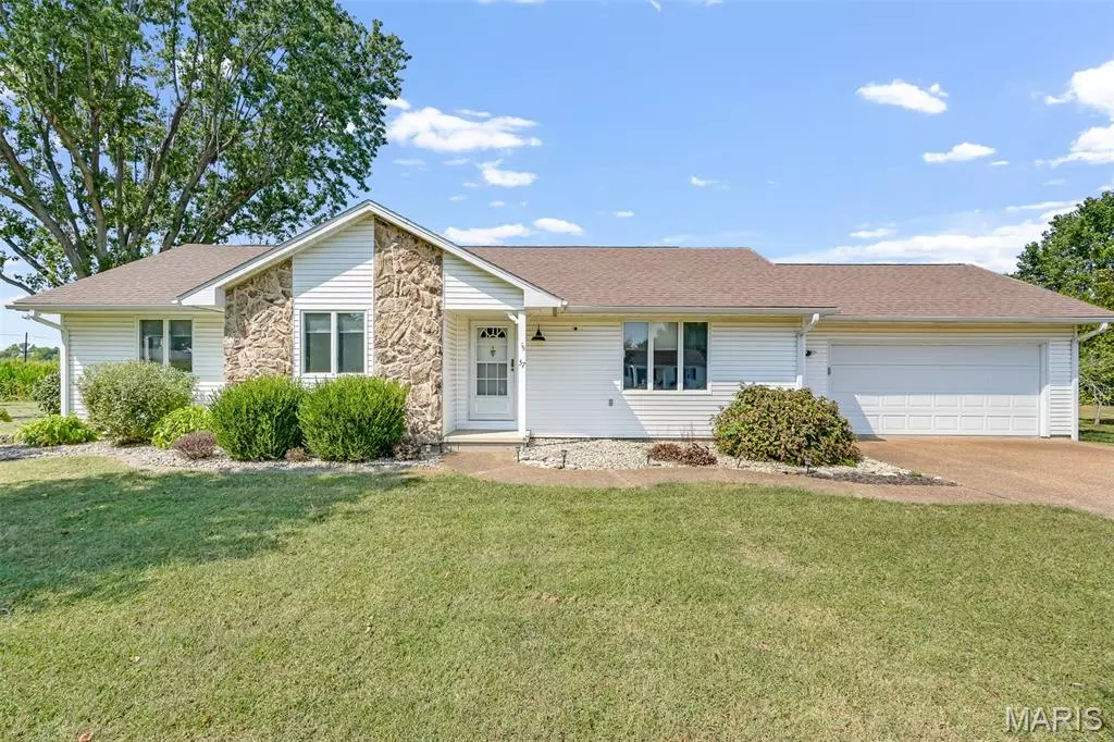 Highland, IL 62249,57 Kay DR