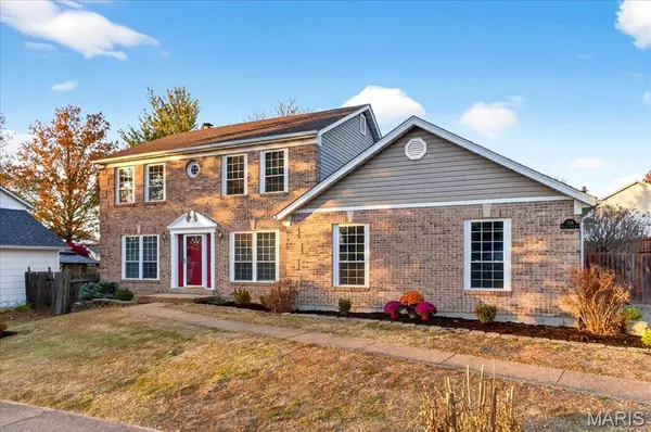 2705 Bluff Creek CT, St Louis, MO 63129