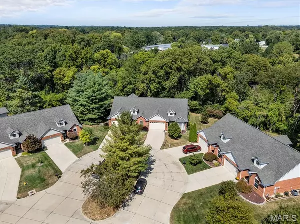 Belleville, IL 62223,1939 Hawksbill DR