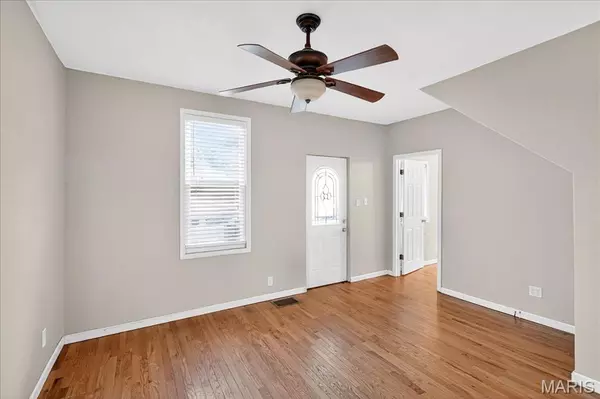 Dupo, IL 62239,205 N 3rd ST