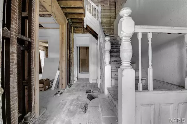 St Louis, MO 63118,3007-3011 S Jefferson AVE