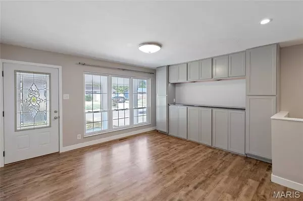 Fenton, MO 63026,82 May Valley LN