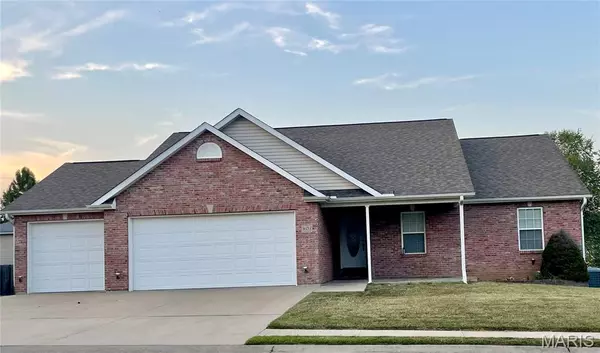 1670 Jackson Ridge DR, Jackson, MO 63755