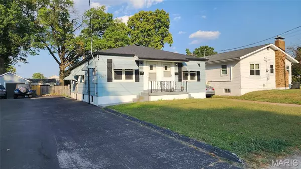 4907 Heege RD, Affton, MO 63123