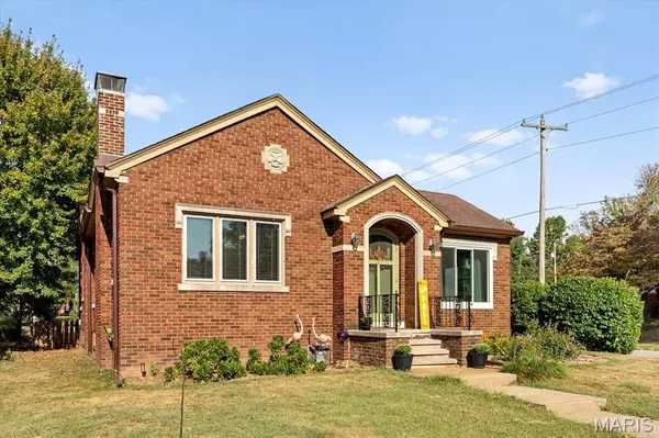 Belleville, IL 62220,220 S Virginia AVE