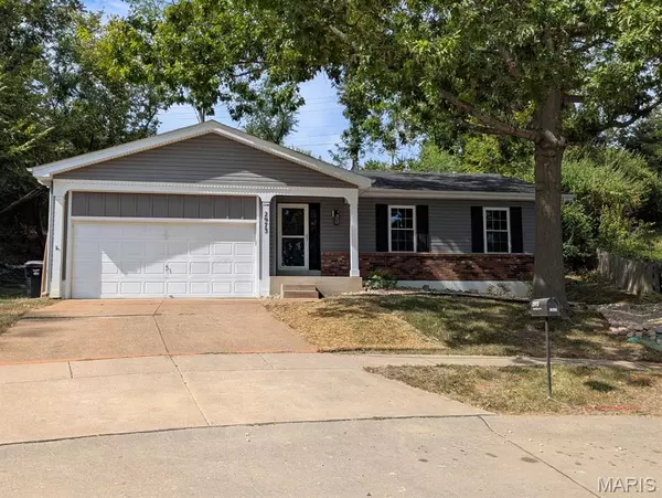 St Louis, MO 63129,2973 Royal Gorge LN