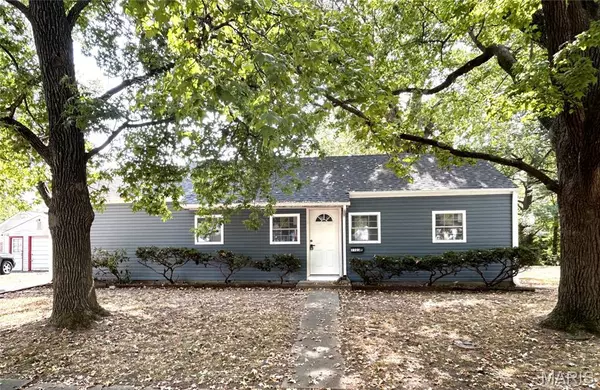 1105 Dawn DR, Belleville, IL 62220