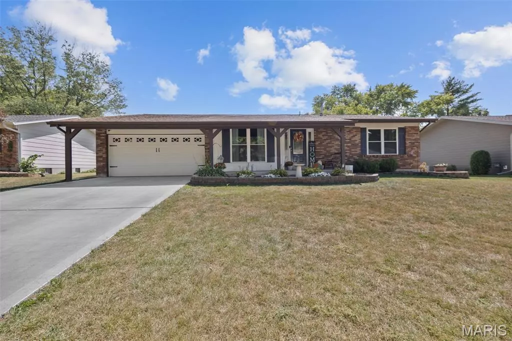 St Peters, MO 63376,21 Kenworth DR