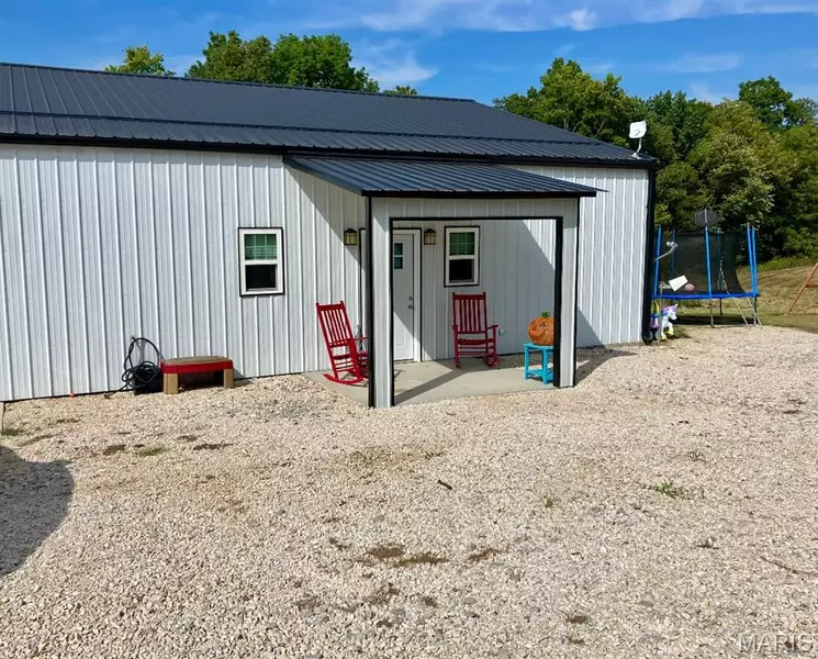 1074 County Road 512, Cape Girardeau, MO 63732