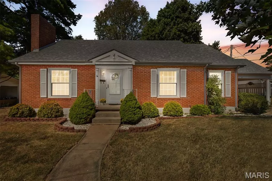 611 Stam ST, Farmington, MO 63640