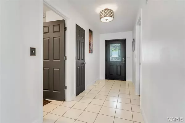 Glen Carbon, IL 62034,37 Julie DR