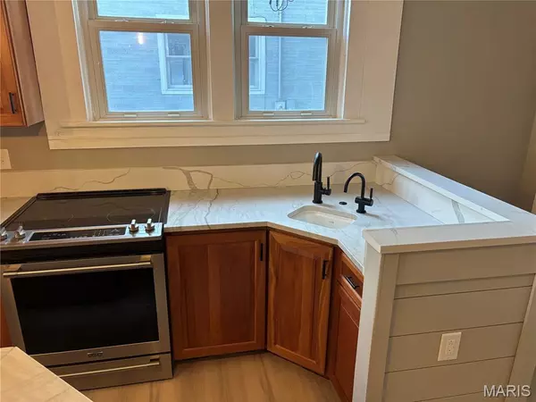 Breese, IL 62230,436 S 2nd ST