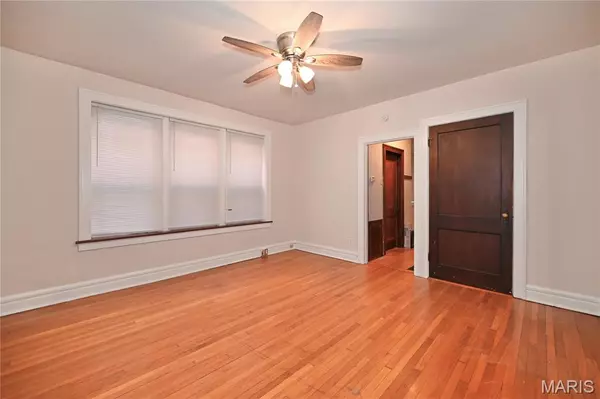 St Louis, MO 63116,3704 Fairview AVE