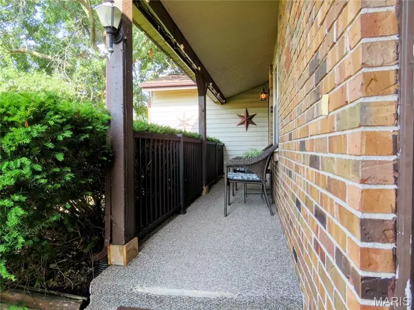 High Ridge, MO 63049,5340 Winthrop DR