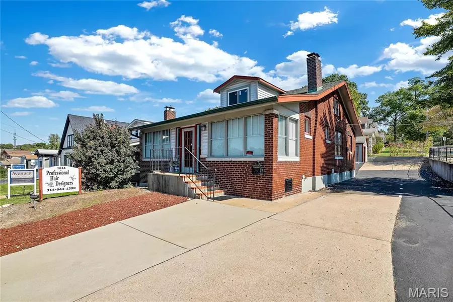 1614 S Big Bend BLVD, Richmond Heights, MO 63117