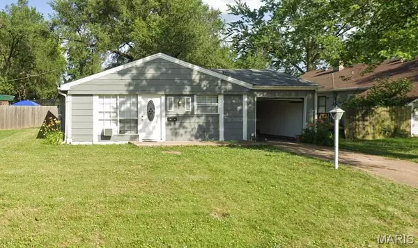 1106 Saint Boniface DR, Cahokia, IL 62206