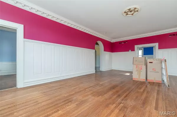 St Louis, MO 63112,28 Washington TER