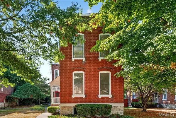4111 California AVE, St Louis, MO 63118
