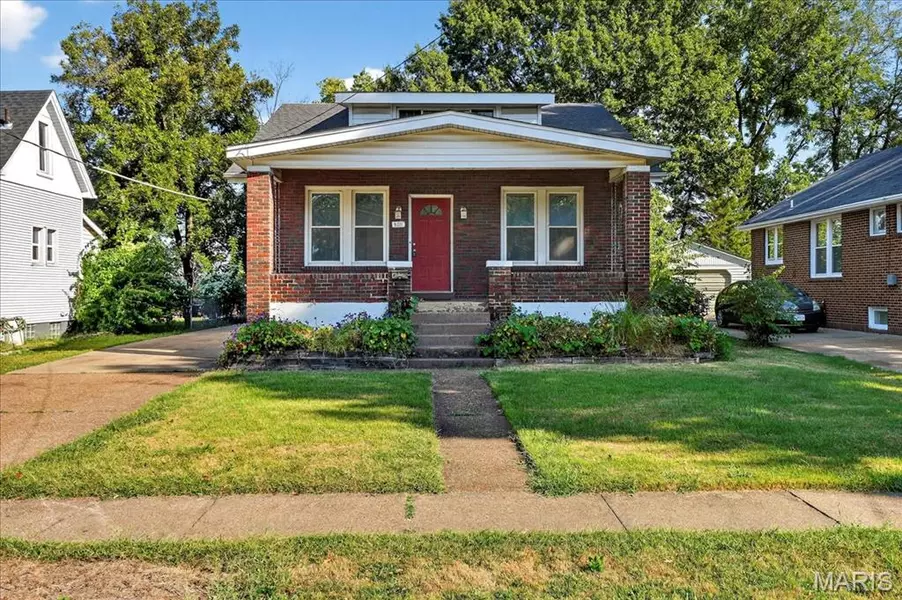 9111 Delphine AVE, Overland, MO 63114