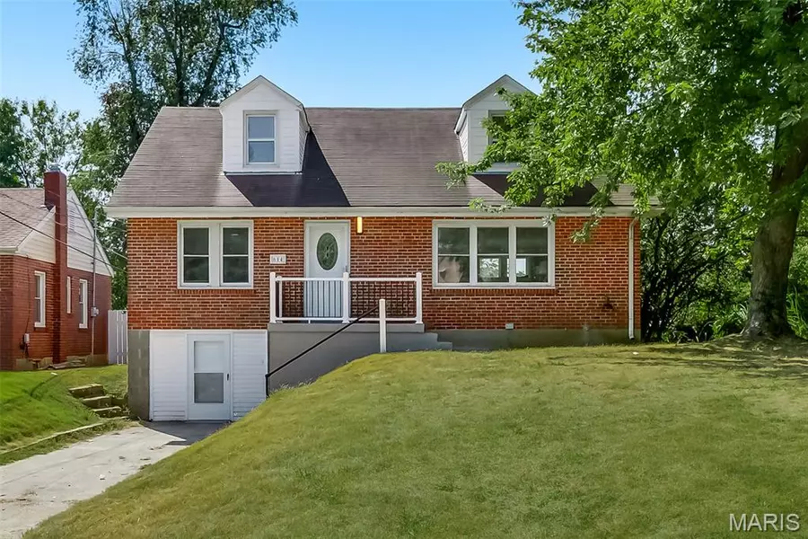 614 January AVE, St Louis, MO 63135