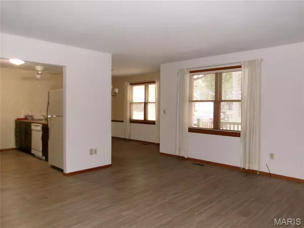 Highland, IL 62249,1314 Pine ST #2