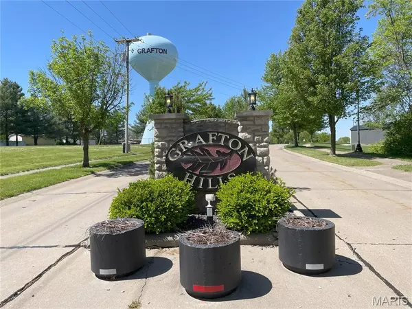 Grafton, IL 62037,LOT 90 Redwing CT