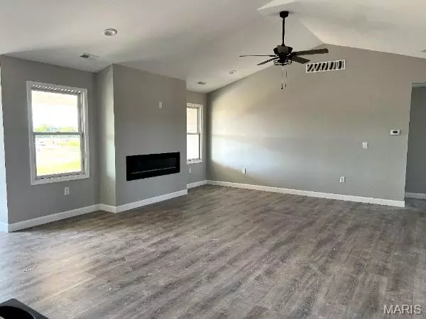 Hannibal, MO 63401,209 E Larkspur