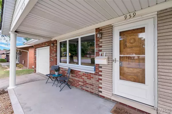 Wood River, IL 62095,959 Cedar DR