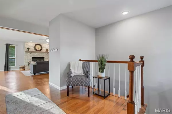 Lake St Louis, MO 63367,1003 Hunter LN