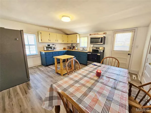 Troy, MO 63379,188 Ellis AVE