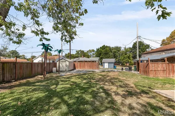 Bethalto, IL 62010,208 W Central ST