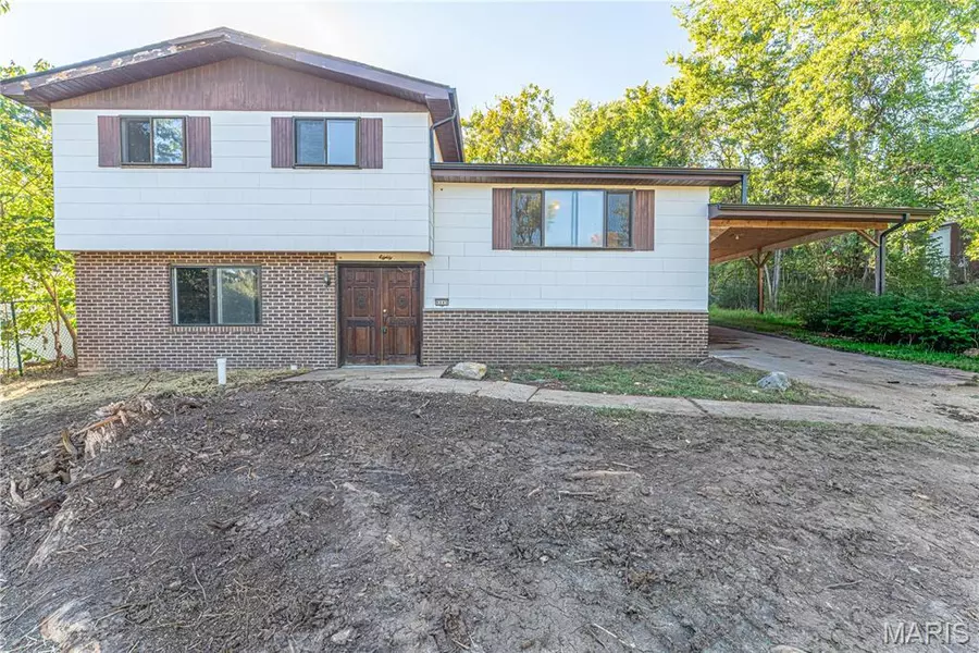 2859 Harmony Hills DR, Arnold, MO 63010