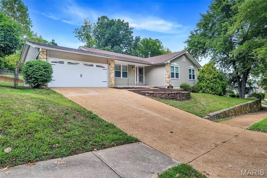 4706 McIlroy DR, Unincorporated, MO 63128