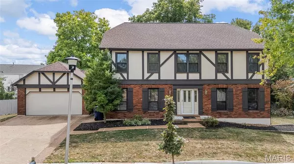 13156 Dougherty Ridge CT, Des Peres, MO 63131