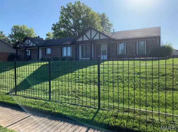 Florissant, MO 63033,12225 Tarpon DR