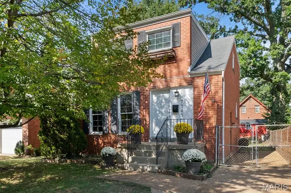 7343 Drexel DR, University City, MO 63130